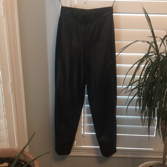 Danier Leather High Waisted Trousers - Picture 3 of 17